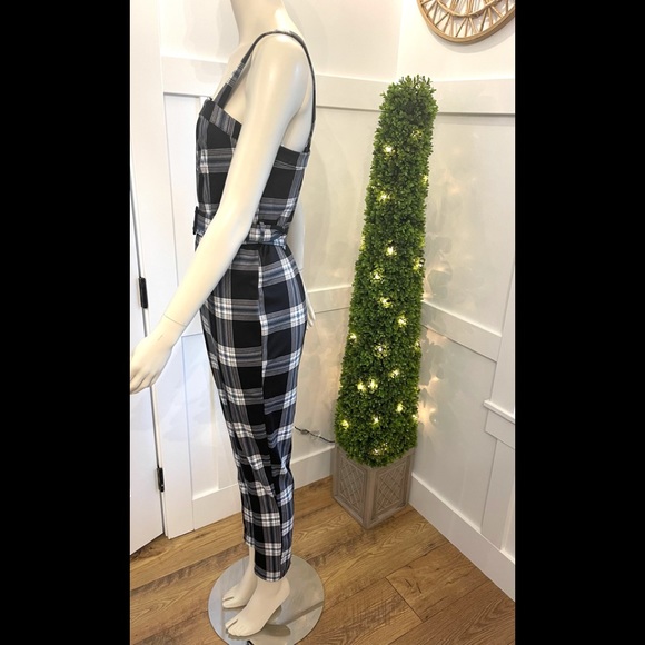 NWT ALMOST FAMOUS PLAID FULL LENGTH JUMPSUIT - Picture 3 of 4